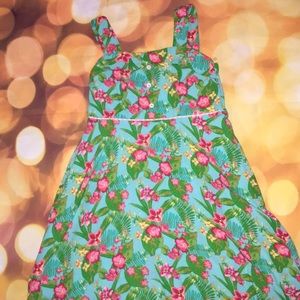 Beautiful Matilda Jane Hawaiian print Dress!